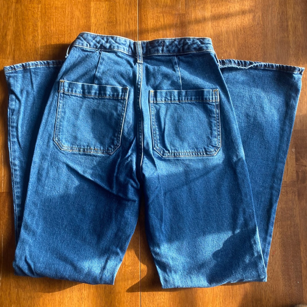 Universal Thread Jeans Blue Jeans with front pockets Women’s Size 6 - Picture 2 of 4